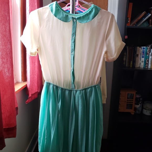 Mint Green Collared Dress - Picture 1 of 2